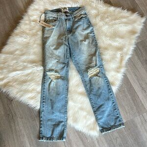 NWT Revice Denim Distressed Light Wash Jeans Size 26